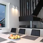Rajaportti Luxury Loft House Tampere
