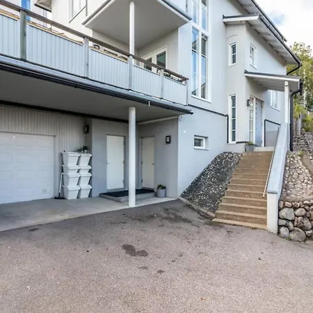 Rajaportti 1st&2nd Floor Loft With Lakeview And Free Front Door Parking With Electric Car Plug Daire *