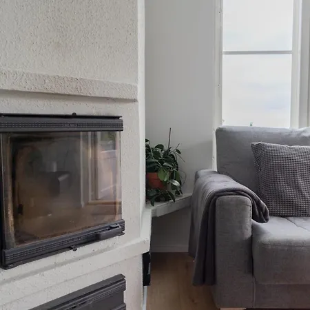 Rajaportti 1st&2nd Floor Loft With Lakeview And Free Front Door Parking With Electric Car Plug *