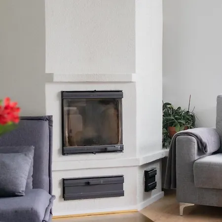 Daire Rajaportti 1st&2nd Floor Loft With Lakeview And Free Front Door Parking With Electric Car Plug Tampere