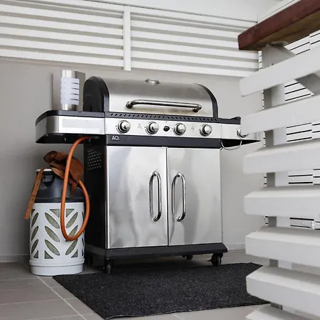 Rajaportti Loft House-sleeps 14-lake Views-sauna Capital-front Yard Parking-electric Vehicle
