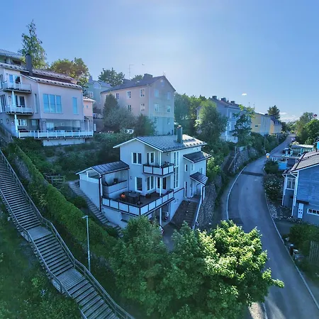 Rajaportti Loft House-sleeps 14-lake Views-sauna Capital-front Yard Parking-electric Vehicle *